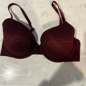 Victoria's Secret Wear Everywhere T-Shirt Lightly Lined Adjust Bra 36DD Maroon